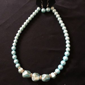 Fashion Jewelry Necklace and Earrings Set